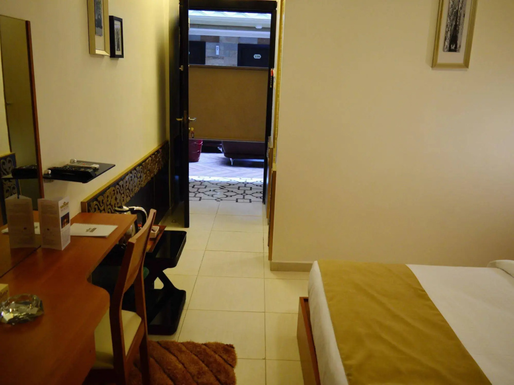 Hotel photo 13