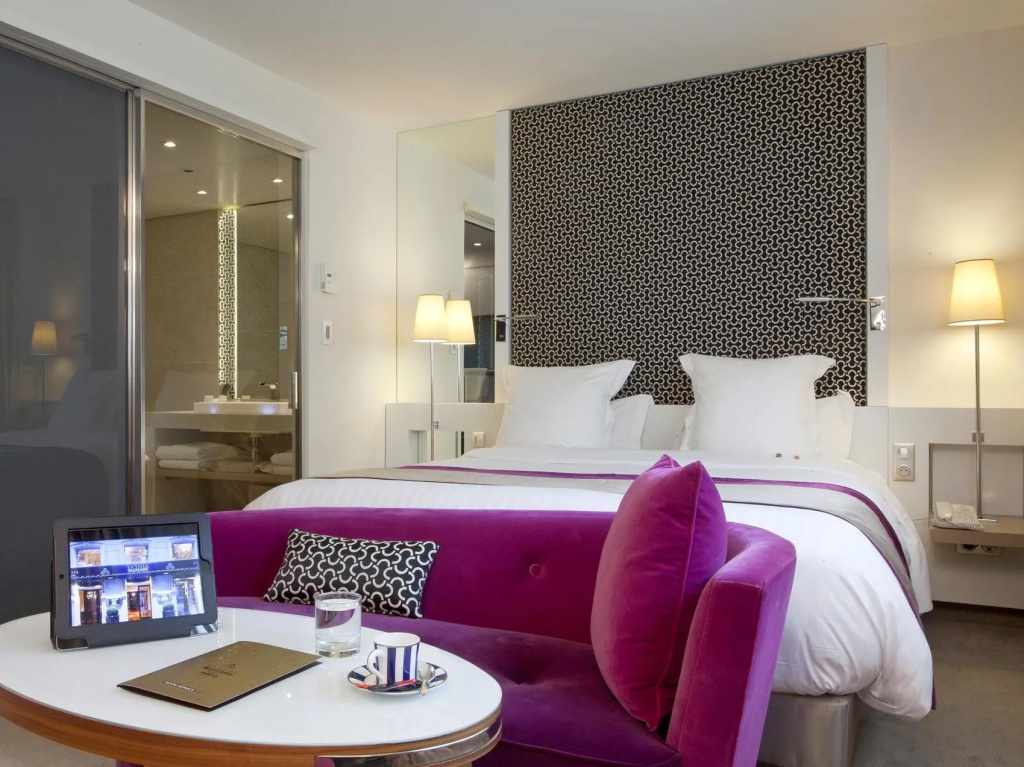 Regent Double Suite (full double bed)