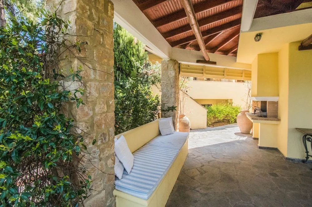 Calypso Luxurious Villa with Pool by halu!