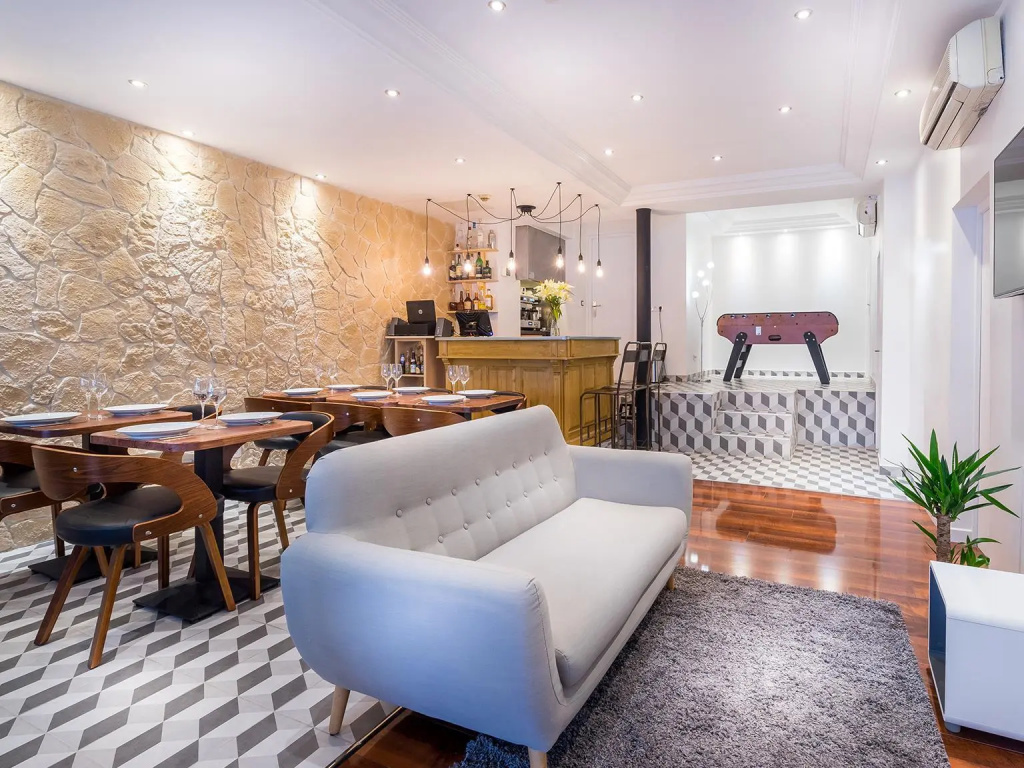 Standard Double room (full double bed)