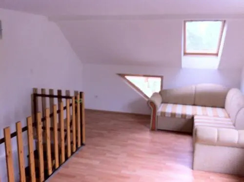 Yewlake Vendégház - фото 9