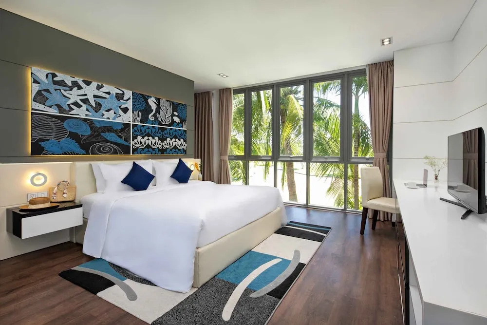 The Ocean Suites — фото 4