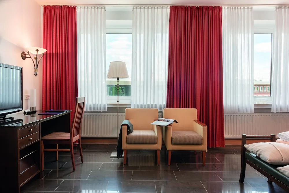 Superior Double room with city view (full double bed)