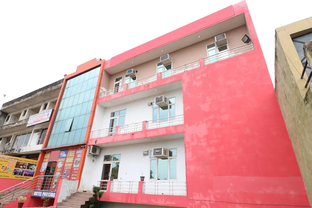 Hotel Punjab Residency By OYO Rooms