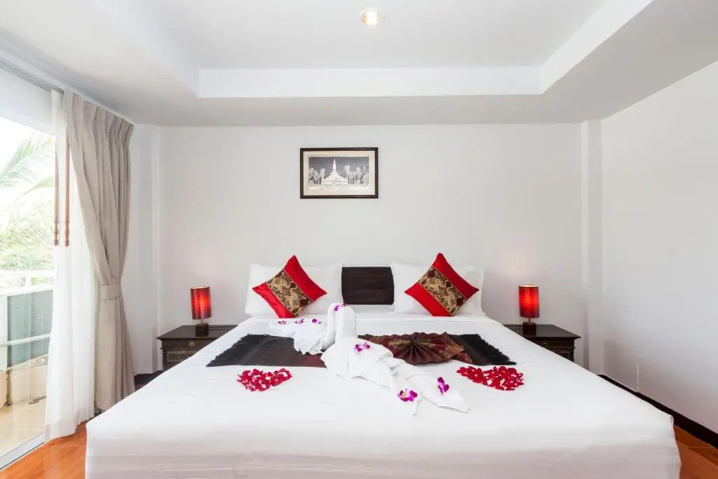 Deluxe Double room (full double bed)