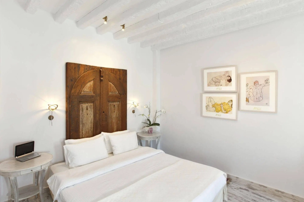 F Charm Hotel by null