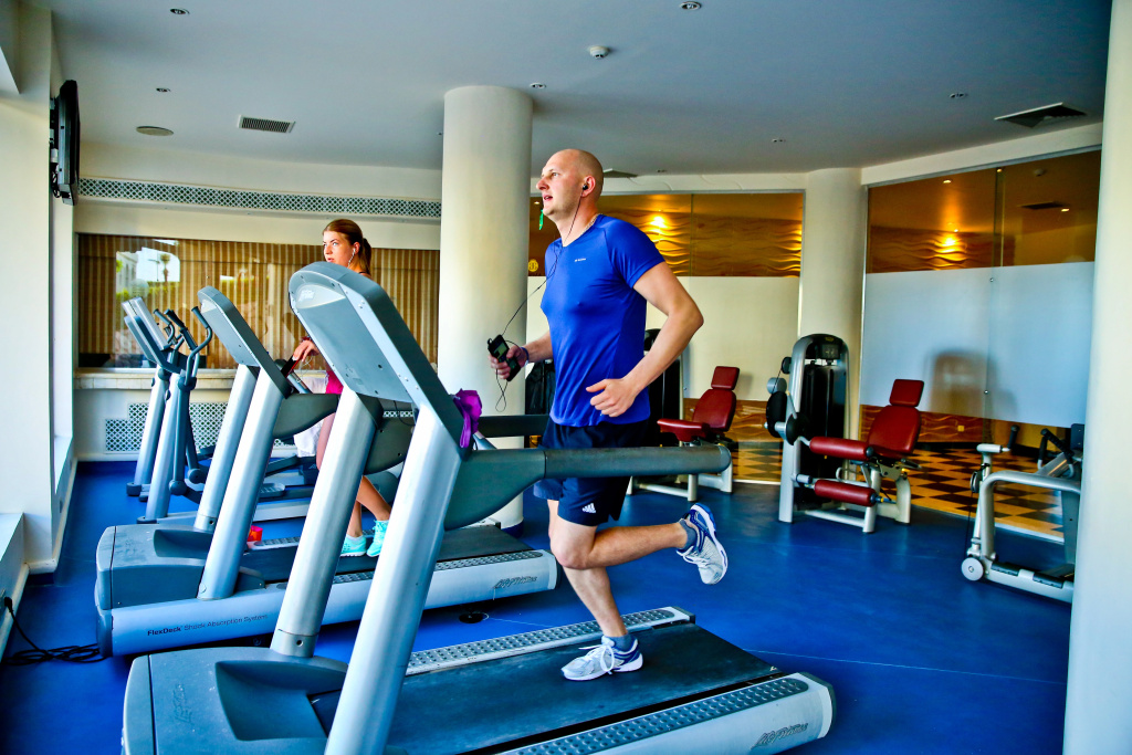 Charmillion Club Resort: Work out in the indoor gym, equipped with treadmills and strength-training machines.