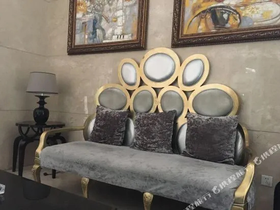 Huancheng Caston Hotel