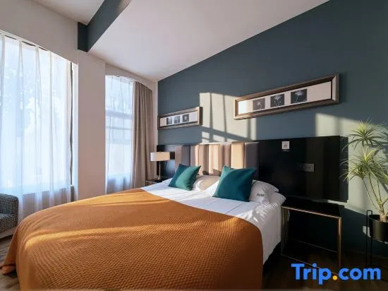 Standard Double room with garden view (full double bed)