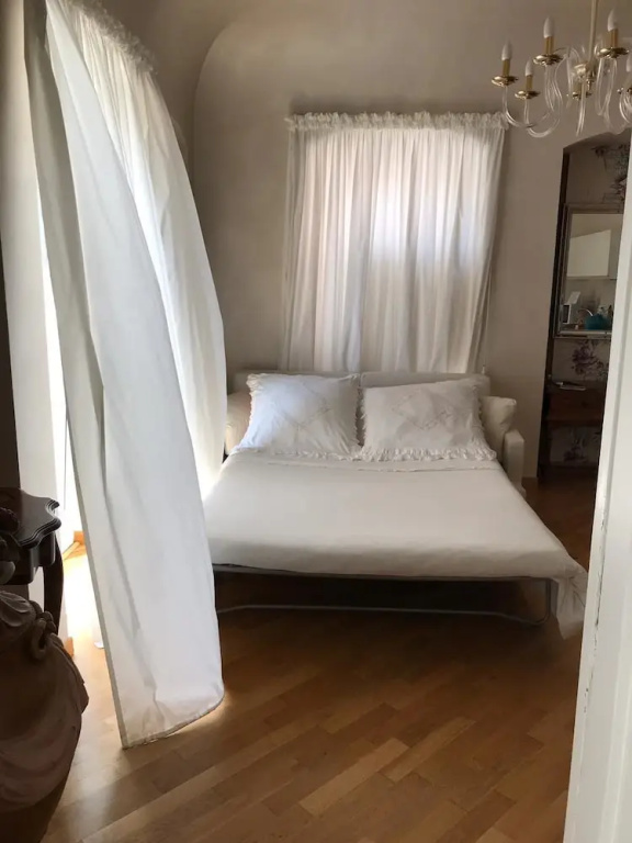 1 Bedroom Apartment with balcony