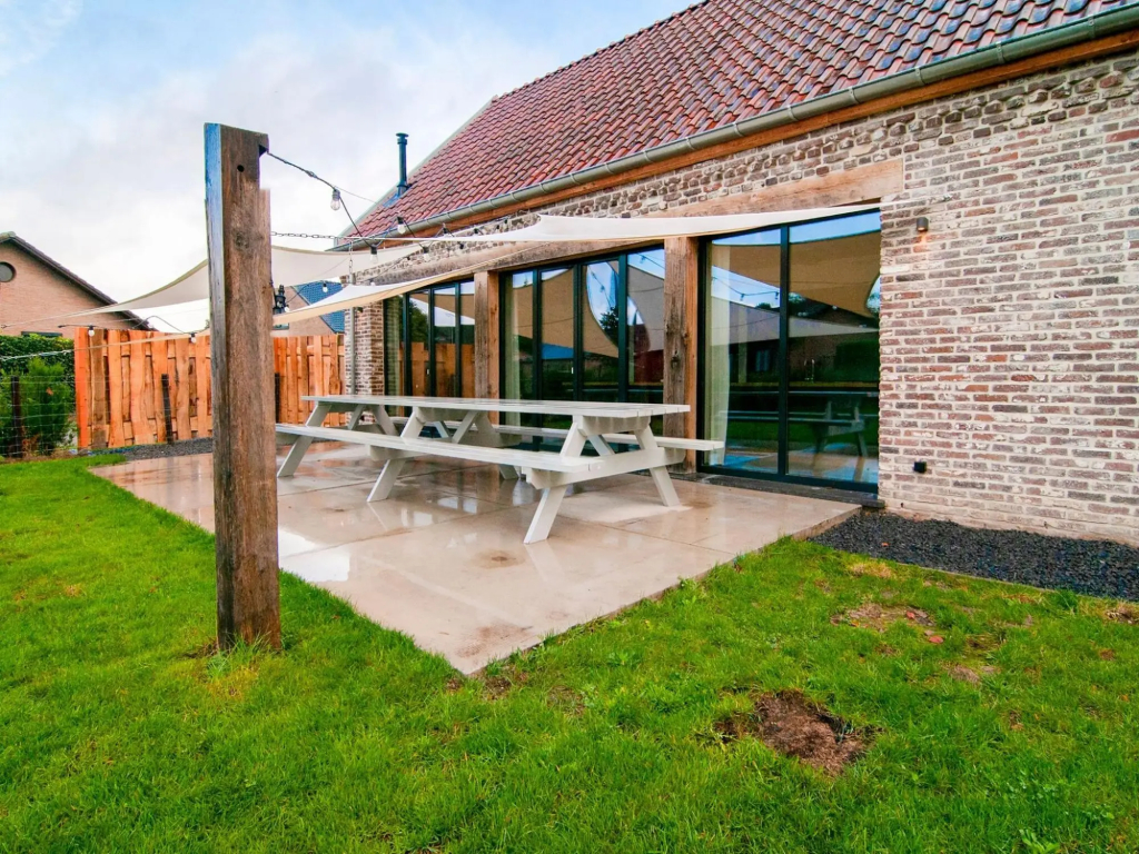 Holiday Home in Bocholt With Fenced Garden - фото 9