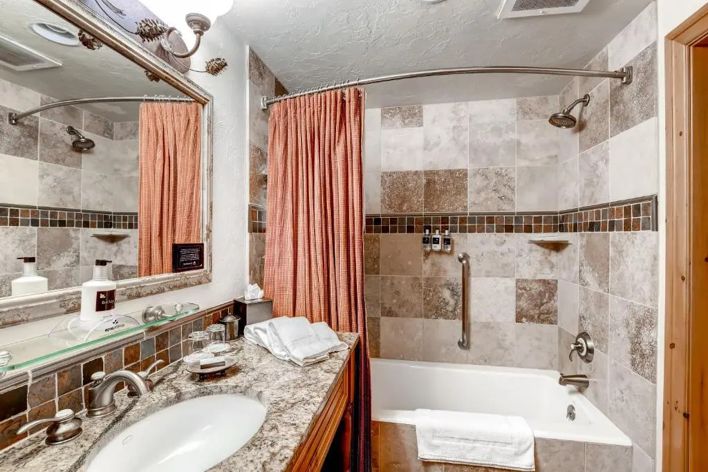 The Pines Lodge, a RockResort, by Vail Resorts - Chambres