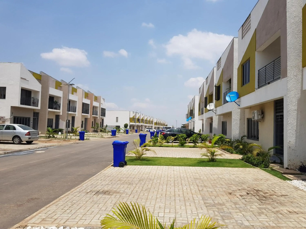 Entire serviced Two bedroom house Abuja - Six Stars apartment