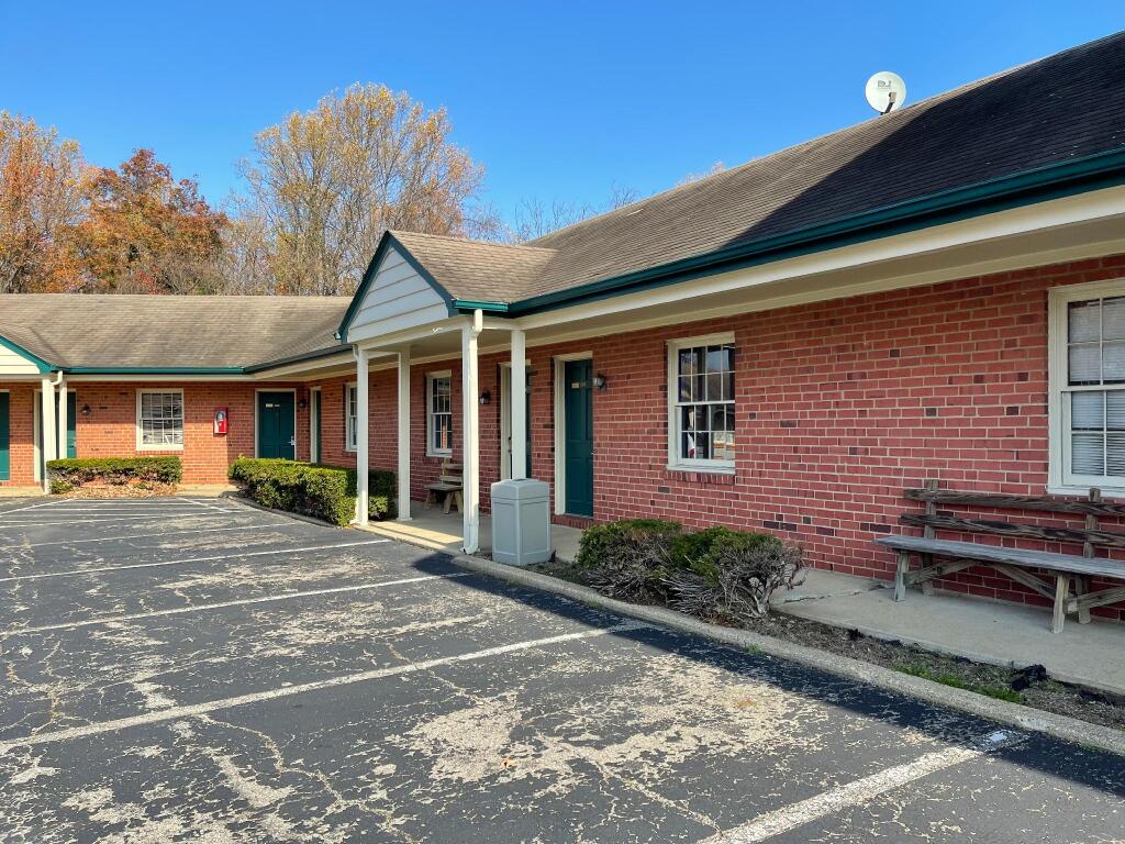 Rips Country Inn by null
