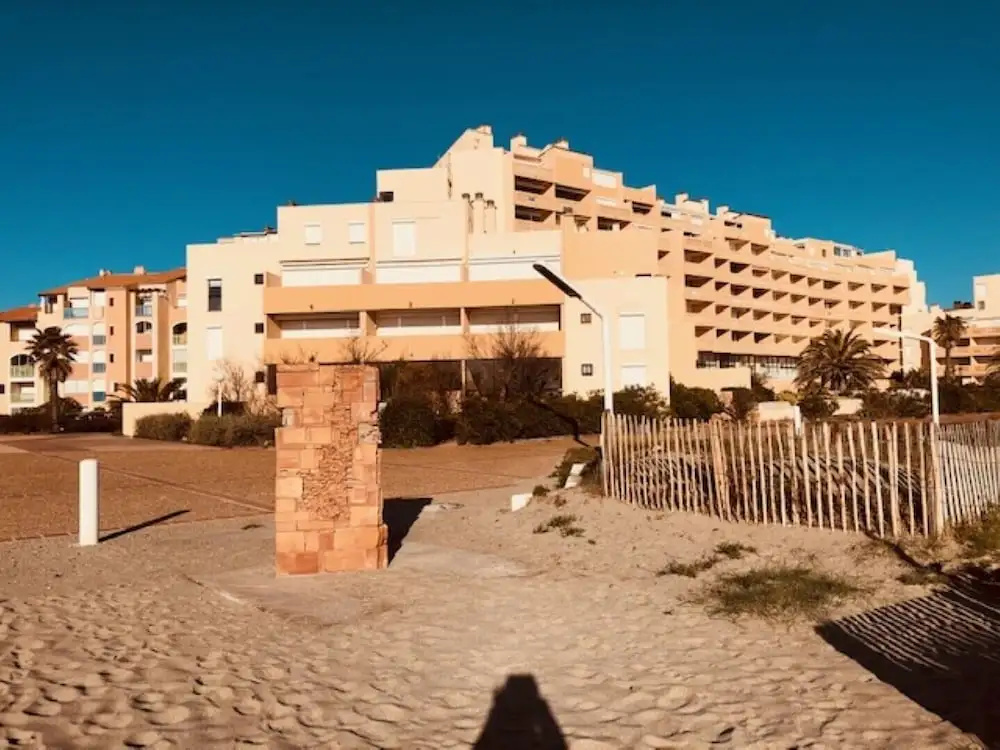 Magnifique T2 piscine mer wifi clim parking