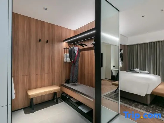 Superior Double room (full double bed)