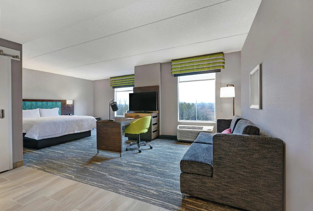 Double Studio (full double bed)