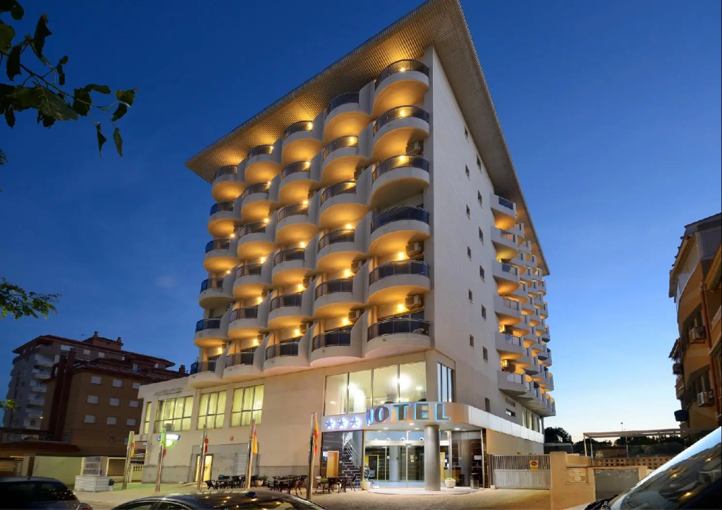 Hotel photo 1
