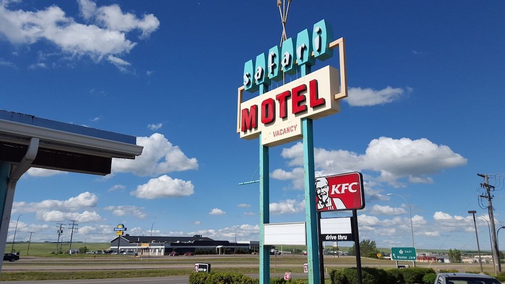 Safari Inn Motel Swift Current by null