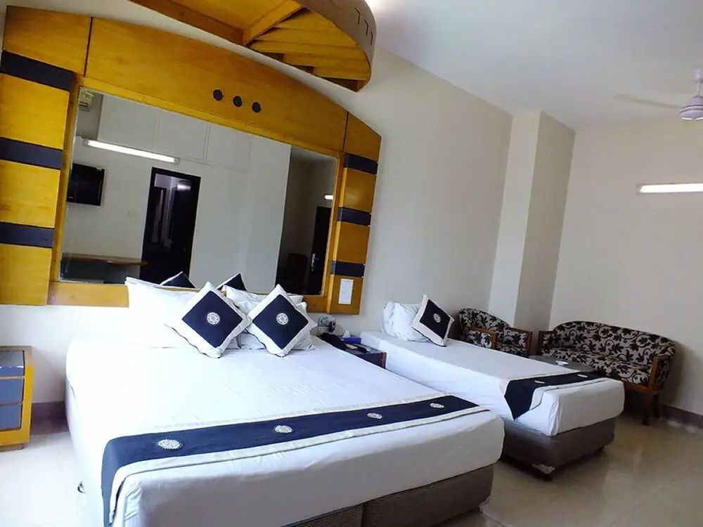 Family Suite with partial sea view
