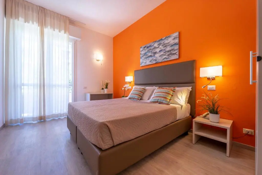 Standard Double room with balcony (full double bed)