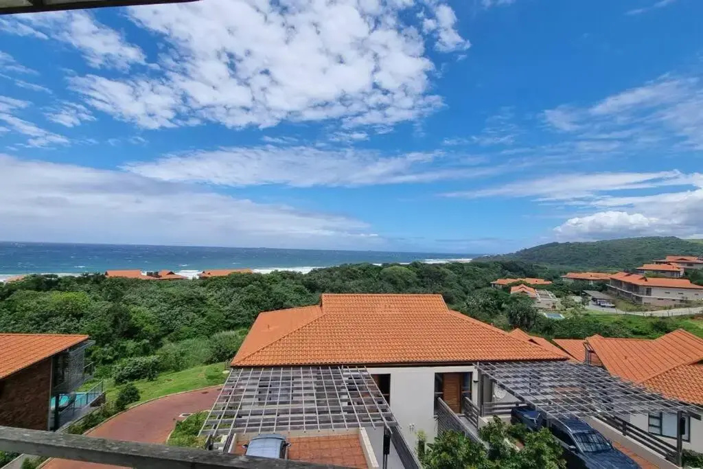 Sea Facing 4 Bedroom Holiday Home in Zimbali