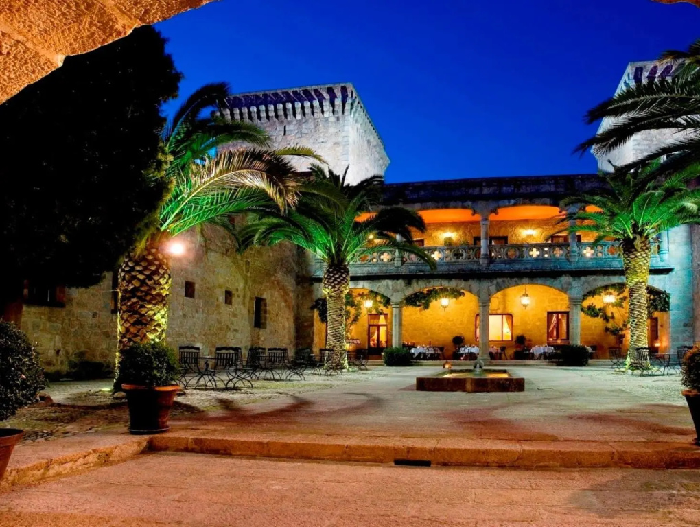 Parador De Jarandilla De La Vera - Chambres