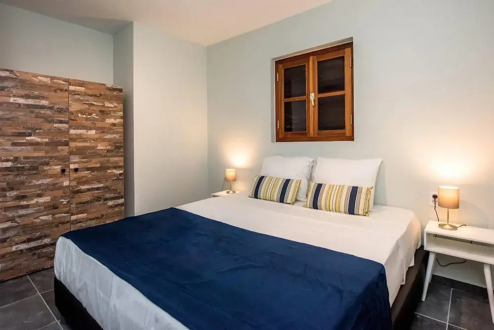3 Bedrooms Apartment