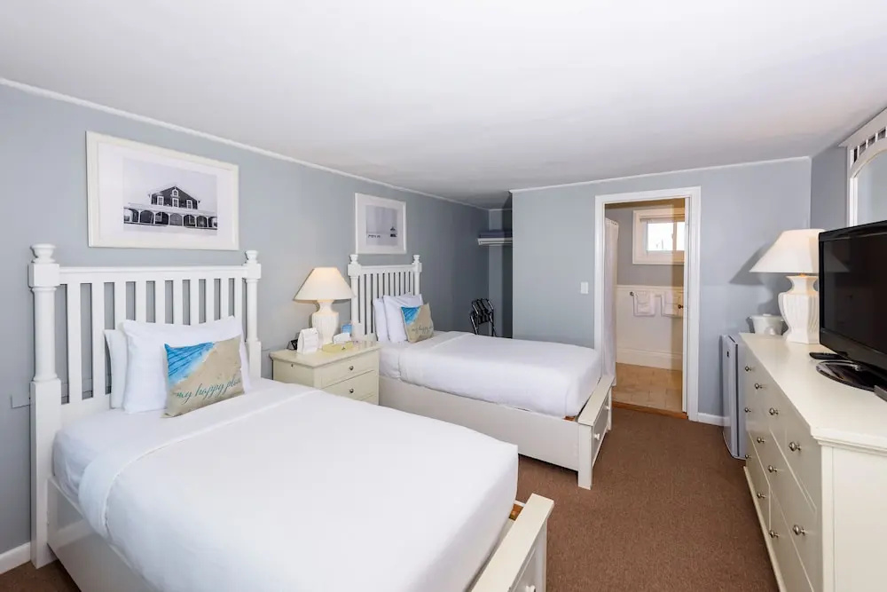 Standard Double room with partial ocean view (twin beds)