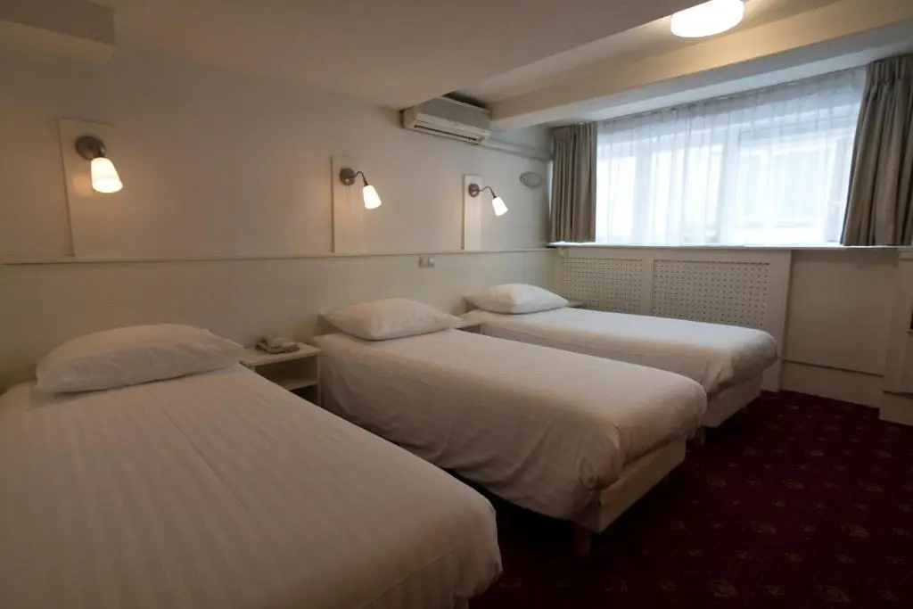 Hotel Multatuli - Chambres