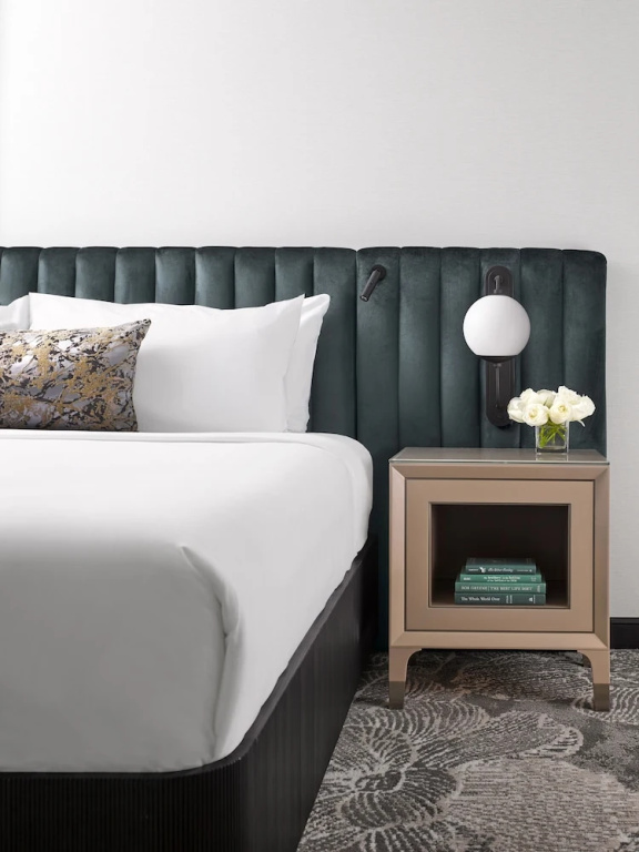 Premium Quadruple Club room with city view