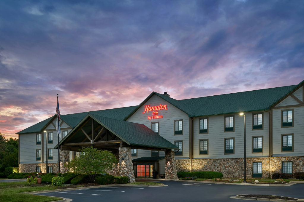 Hampton Inn Kansas City The Legends