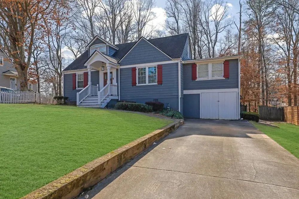 Chamblee Retreat 3BR Home w Spacious Porch