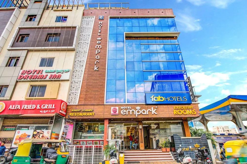 FabHotel Empark