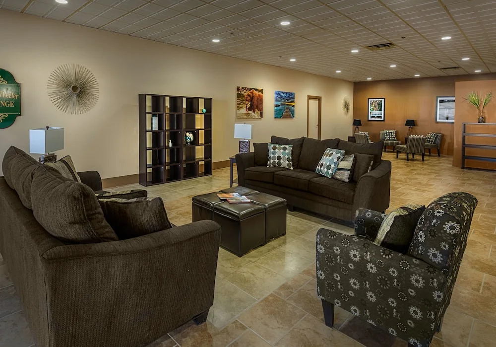Lobby & Reception
