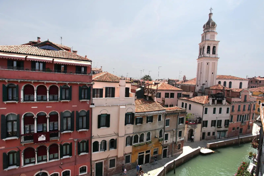 Hotel photo 24
