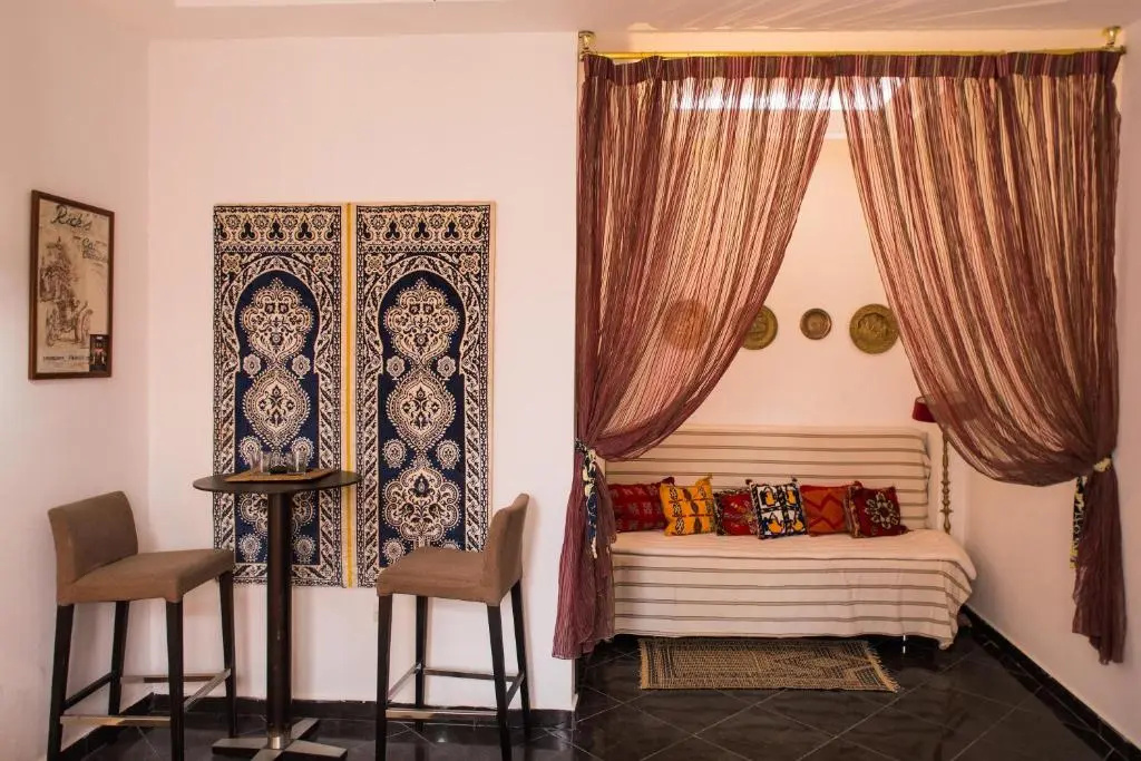 Ryad A&B Sarai - Chambres