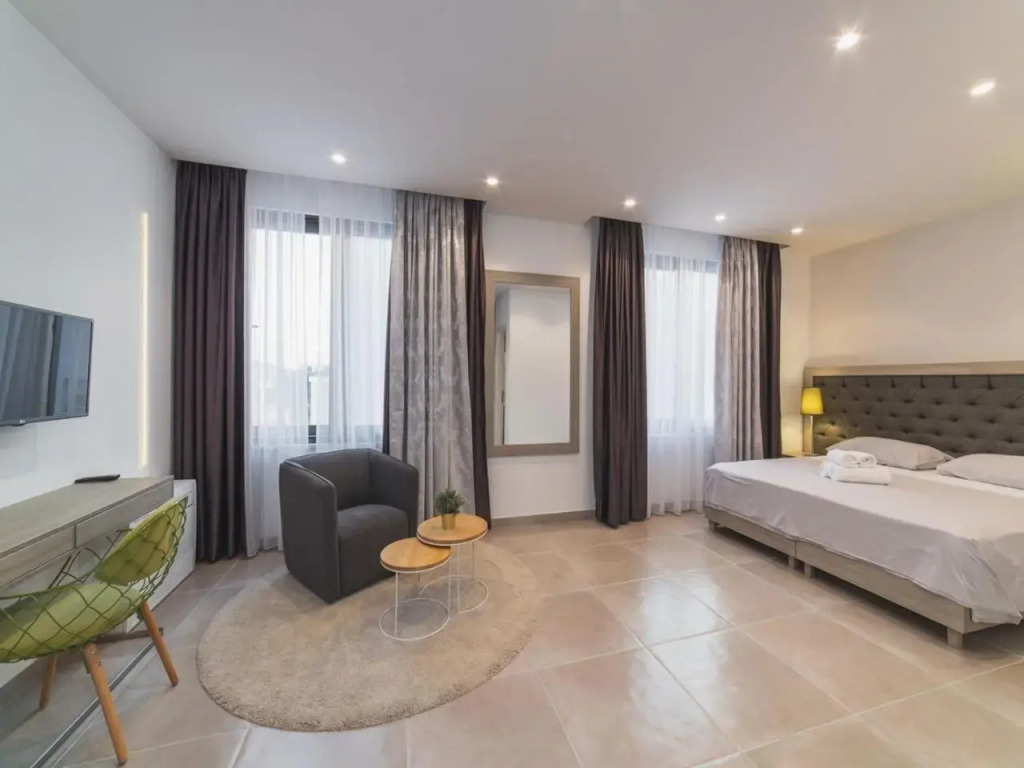 Luxury Villa Trogir 3 with private pool, jacuzzi and gym by the beach on Ciovo - Okrug Donji - фото 3