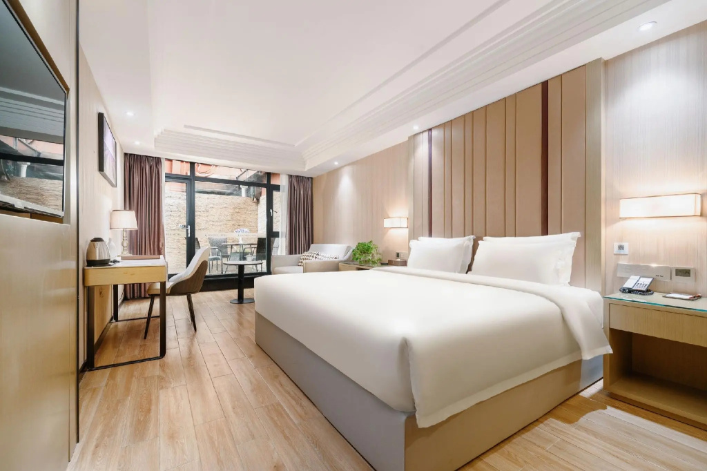 Lavande Hotel Suining West Heping Road image 4