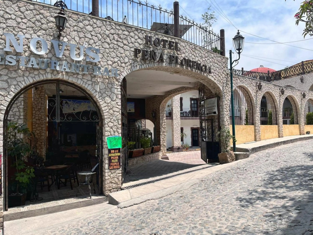 Hotel Peña Florencia