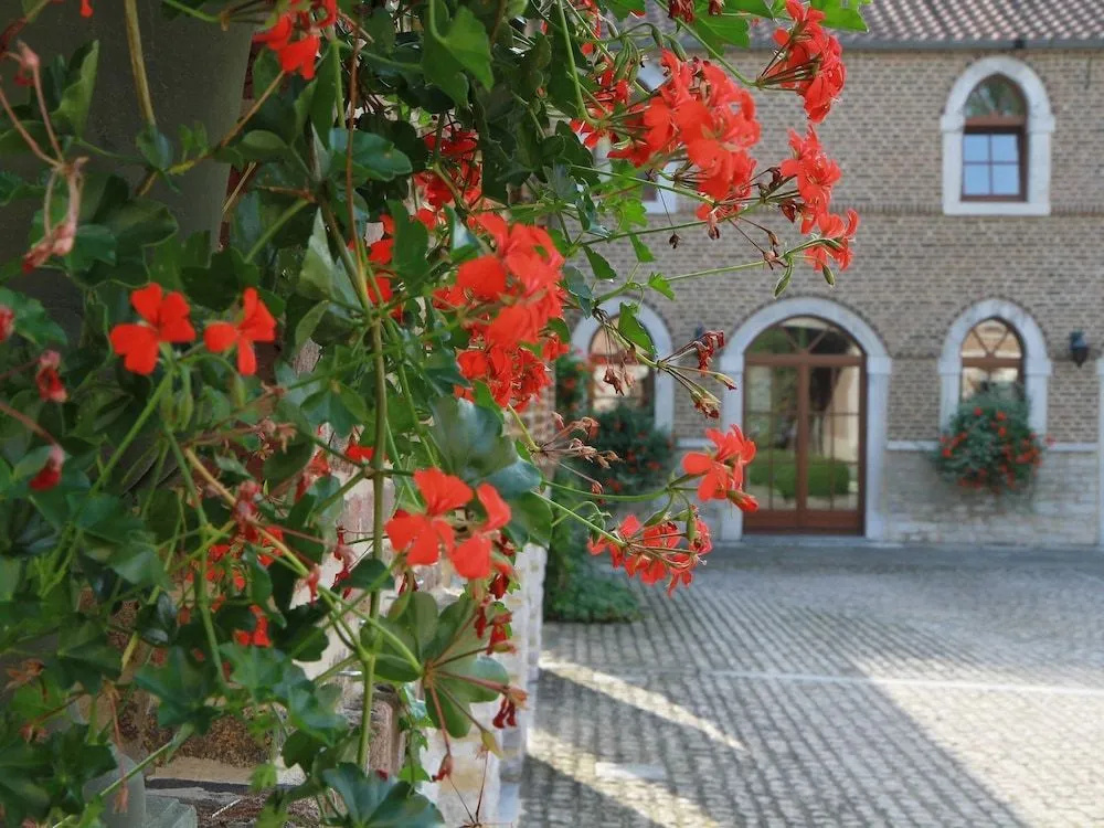 Hotel - Ferme du Chateau D'ahin - 3