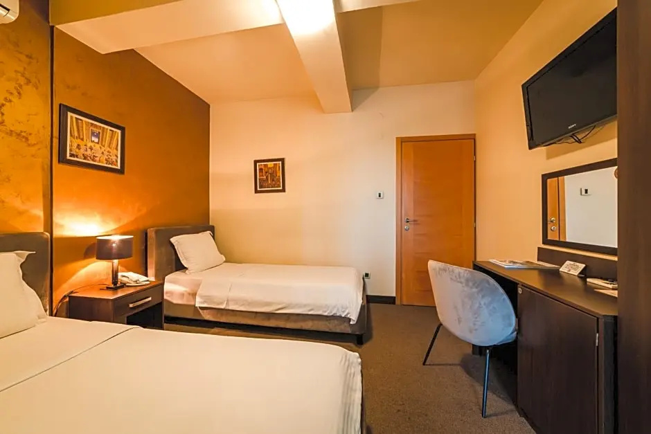 Keto Hotel - Chambres