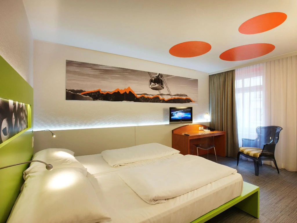 Standard Double room (full double bed)