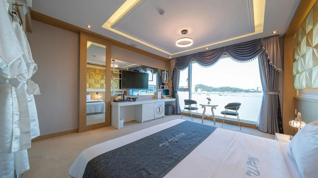 Hotel photo 30