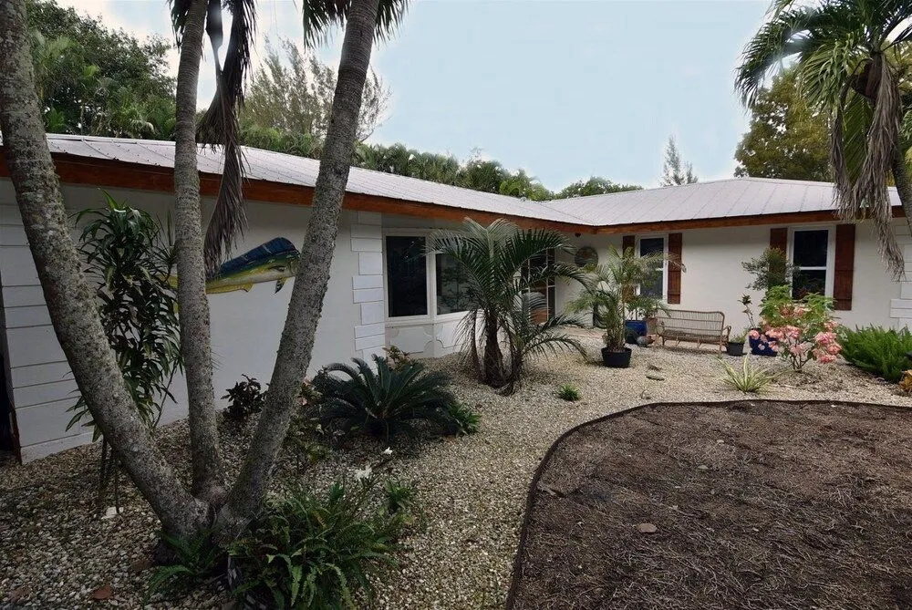 Palm Home