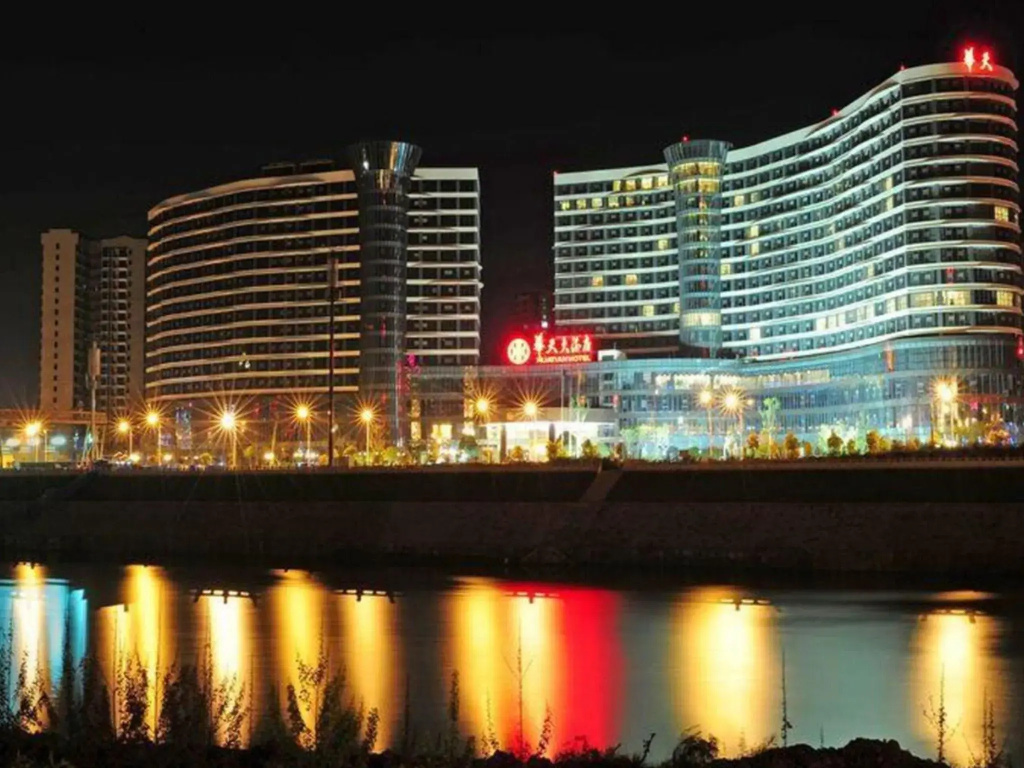 Zhangjiajie Huatian Hotel — фото