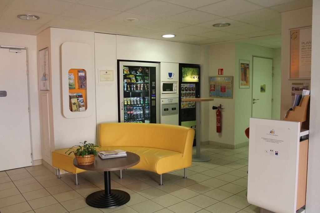 Food & Beverage