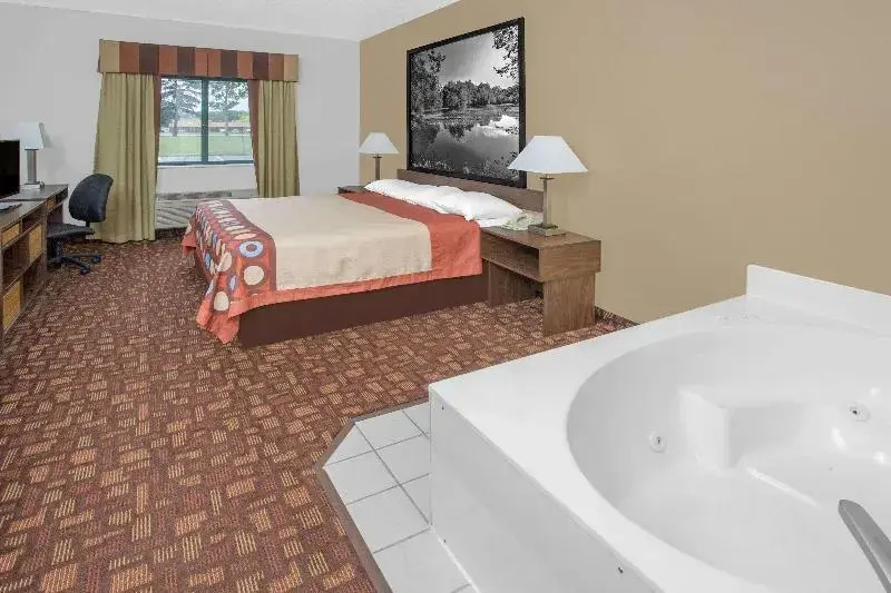 Suite with pool view