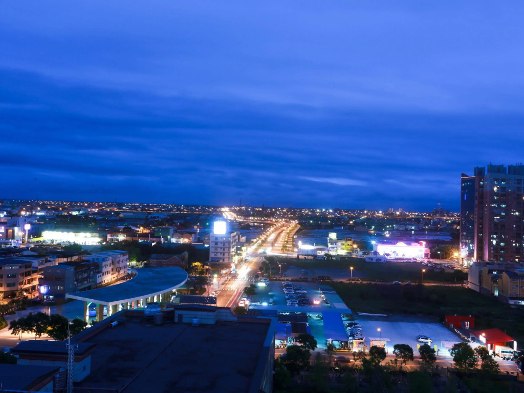 Happiness Skyline Hotel