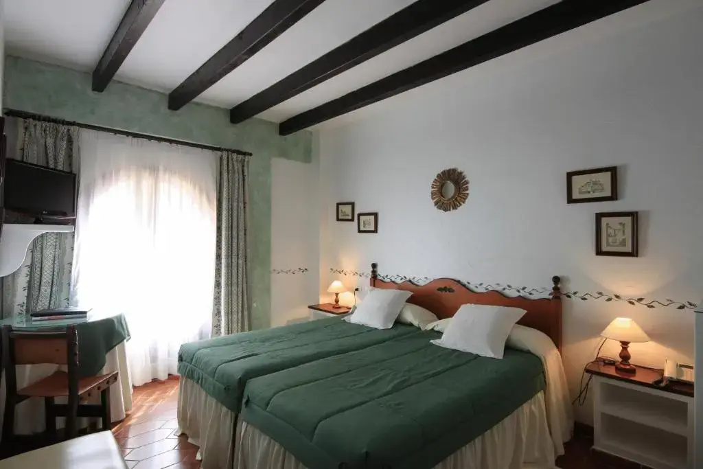Petit Hotel Restaurante Ses Rotges - Adults Only - Chambres